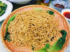 蟹油捞面-三辣馆