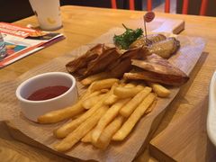 -菲滋意式餐厅(富阳东方茂店)