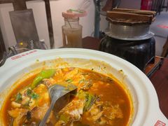 -魏铭鱼头捞饭(晋阳路店)