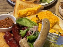 -Common Table · Brunch & Coffee