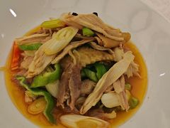-汗腾格里·风味餐厅(新疆驻京办店)