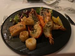 -龙虾酒吧扒房(宁波香格里拉店)