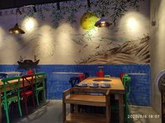 -小小河边鱼(天润城店)