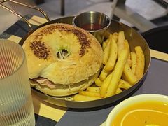 -遇见西木美式餐厅(体育路店)