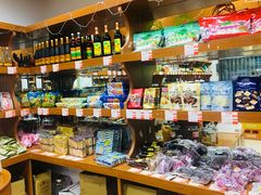 零售区-百年义利(东直门店)