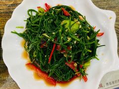 凉拌沙葱-壹阁胡羊焖饼(特色小吃街店)