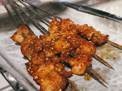 烤五花肉-马路牙子地桌烤肉(工体店)