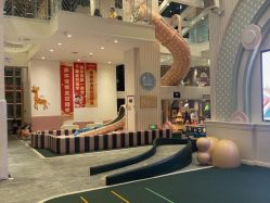 -奈尔宝·儿童乐园·亲子餐厅(华采天地店)