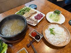 -Hoang Yen Vietnamese Cuisine