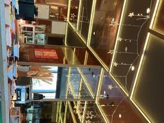 -大中华希尔顿酒店-念自助餐·嗨啤·小龙虾