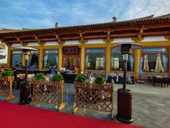 -敦煌山庄摘星阁