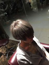 -侨治发型
