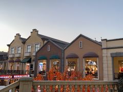 -王府井奥莱临潼小镇(临潼店)