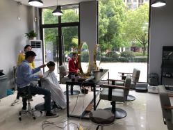 -小桑树染烫改变专门店