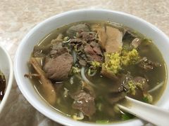-华威达牛庄(黄埔大道西店)