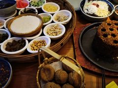 -包整·丝娃娃(一览甲秀楼风景店)