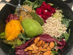 牛油果沙拉-小大董·烤鸭(观景餐厅·南京西路店)