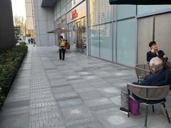 -来伊份(我格广场武宁路店)