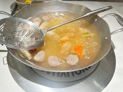 -左庭右院鲜牛肉火锅(金山万达店)