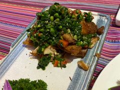 -香巴拉云南餐厅(华莱坞店)