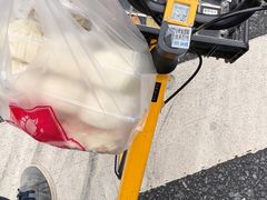 -白玉兰食品(汇联商厦店)