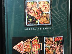 -八月美食小馆(银泰城总店)