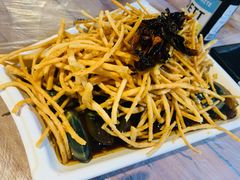 皮蛋拌馓子-可可大虾武汉土菜大排档(万松园1店)