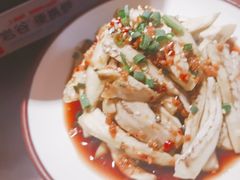 -川流不息·地道川菜·小龙虾(松东路店)