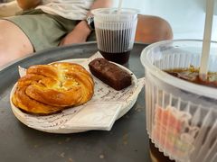 -red donkey coffee