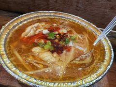 -花儿姐与战哥的美食档