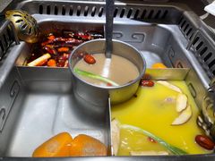 -渝夫虾滑火锅(解放路旗舰店)