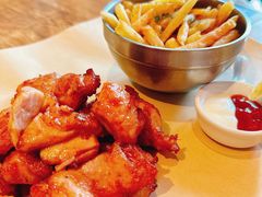 -玛格萝妮(汇智国际商业中心店)