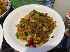 -蜗牛小馆醉乡民谣云南菜(惠新西里店)