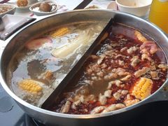 -满堂红顶极麻辣鸳鸯火锅(（淡水店）)