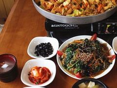 -亲昵春川鸡排(韩国美食街店)