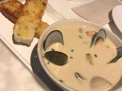 -港丽餐厅(高德置地店)