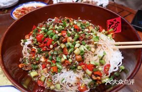Donkey Meat with Rice Noodles
