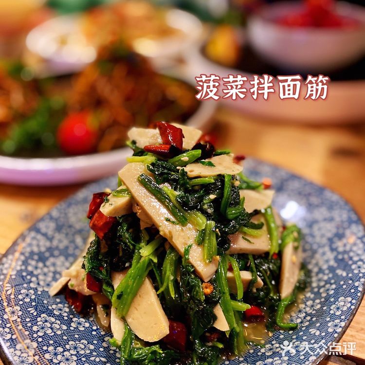 [种草]西安必打卡的网红餐厅酒吧🍷音乐🎶与美食同在