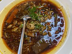 -老乡村美食农庄
