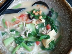 杂酱焖肉米线-蒙自源小锅米线(金佰利店)