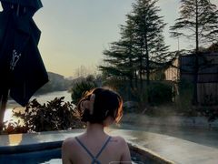 -芭东小镇温泉