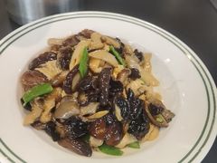 -明本湛江鸡•海鲜小厨(陈家祠店)