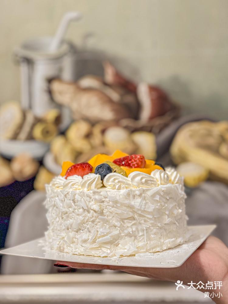 30块的动物奶油蛋糕也太划算了吧超级好吃