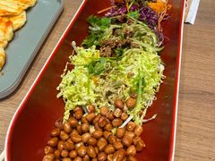 大拌菜-街角等你.大连海鲜烧烤.经典铁板海鲜串(西安路店)