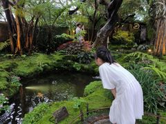 -Chom Cafe and Restaurant