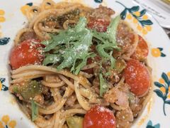 -Rabbit Cafe私房西餐甜点咖啡(栖霞路店)