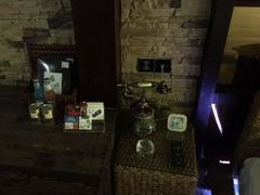 -天鹅恋主题酒店(积玉桥地铁站店)