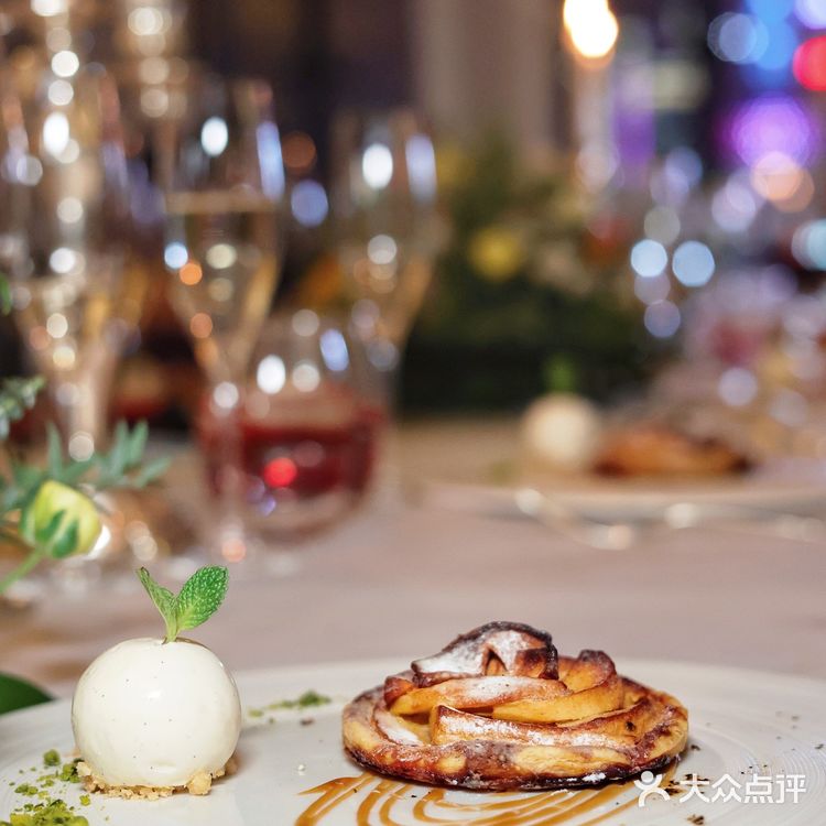 和平饭店华懋阁新菜上市 & 源于1930复古菜单