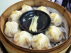 蟹黄汤包-食惠里小笼包面馆(越秀店)