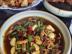 红烧青蛙-佳佳麻辣烧菜馆